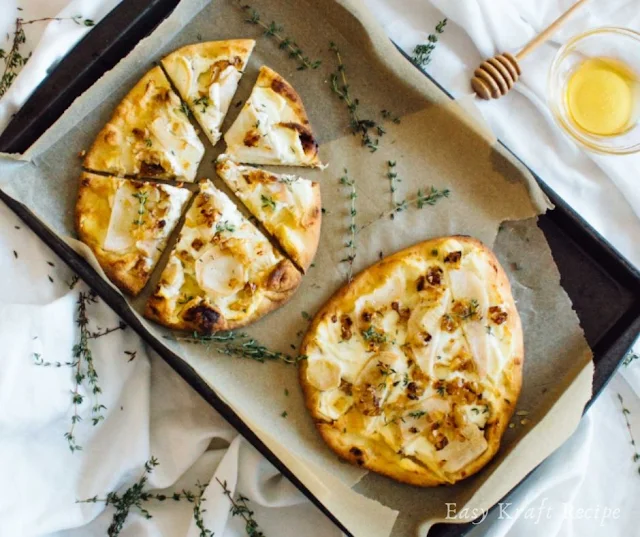 EASY PEAR NAAN PIZZA RECIPE