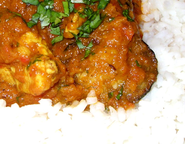 CHILLI CHICKEN CURRY (feeds 3)