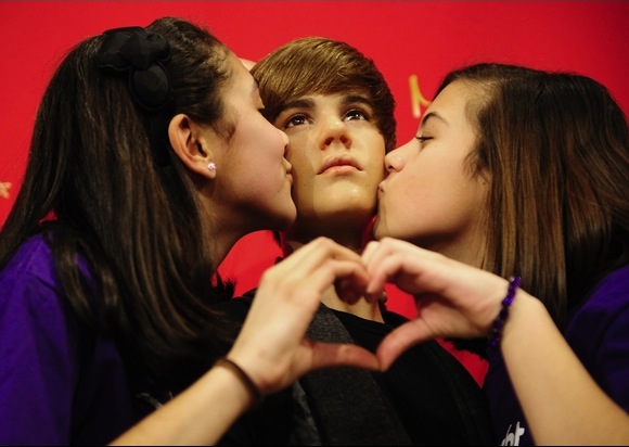 justin bieber wax figure. Justin Bieber#39;s Wax Figures