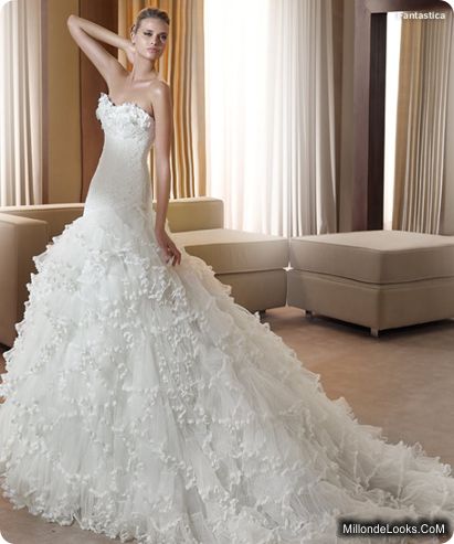 It's from the 2011 Pronovias Collection They're a wedding gown designer