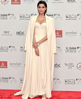 Sonam Kapoor Looks ravishing in a Deep neck Cream Gown ~ CelebsNet  Exclusive Picture Gallery 005.jpg