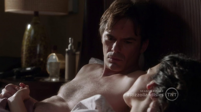 Billy Burke Shirtless in Rizzoli and Isles s2e15