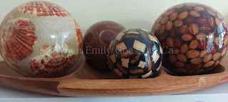 Laminated balls decoration