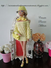 Roupa de crochê para Barbie criada por Pecunia MM