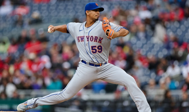 CARLOS CARRASCO CONSIGUE LAURO 7 Y ESCOBAR BATEA LA ESCALERA