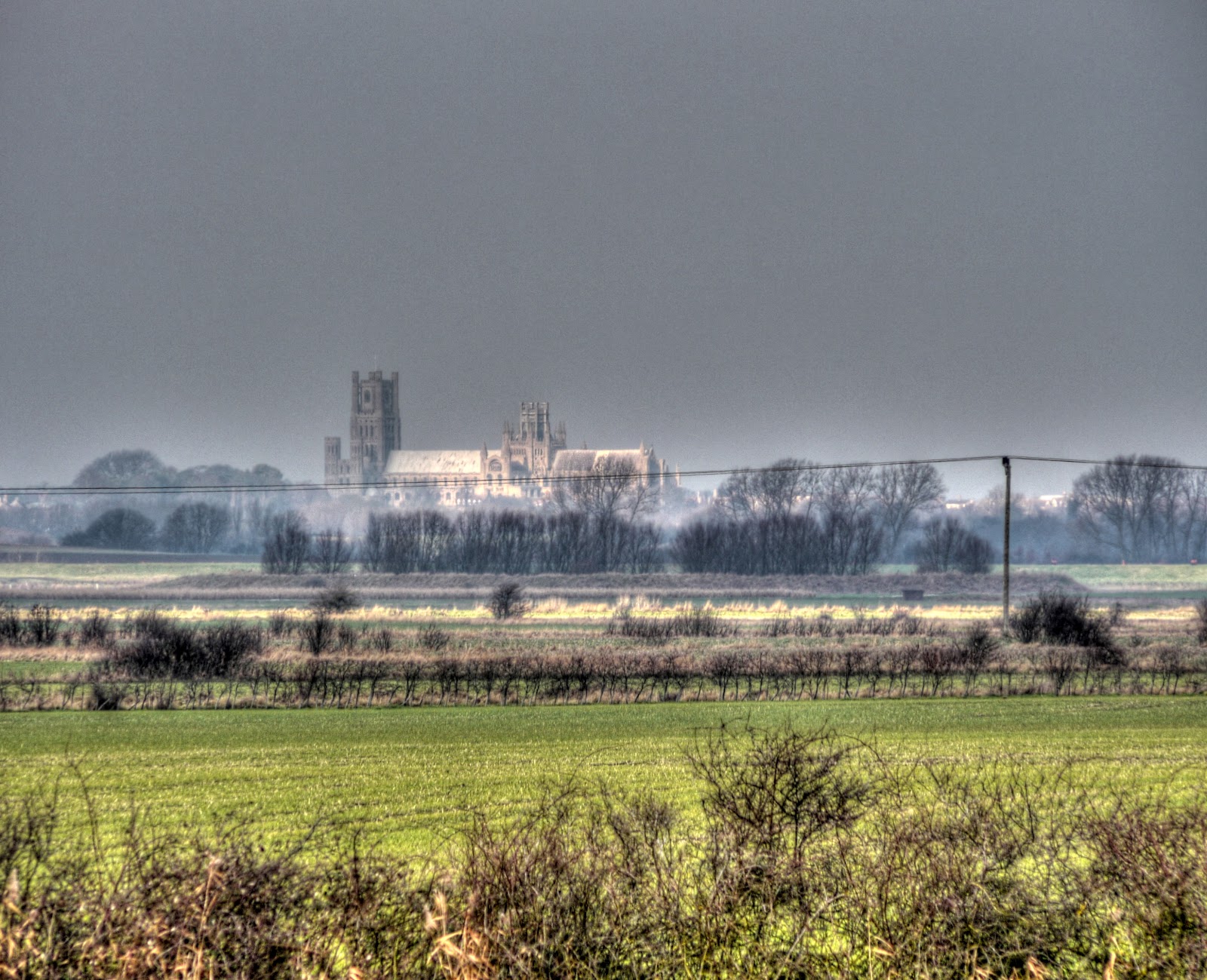 P1220331_2_3_4_5_6_7_tonemapped.jpg