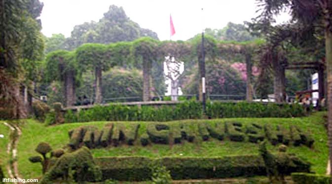 wisata bandung maribaya