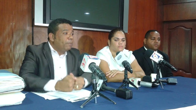 Mujer denuncia lentitud, inacción y exclusión de pruebas de fiscalía de Azua ante agresión y amenaza de muerte de su ex pareja