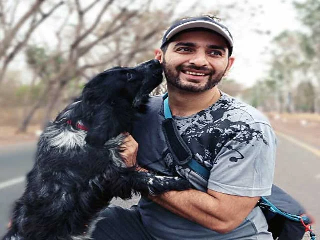 Siddhant-Karnick-with-dog