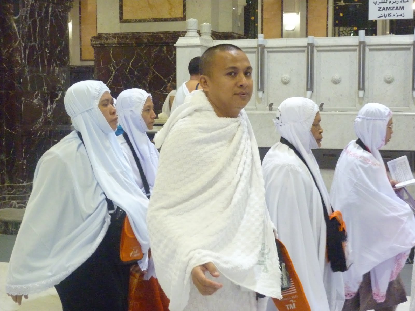 MENGGAMIT RINDUKU HARAMAIN ~ _: Mengimbau Siti Hajar 