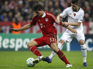 Mario Gomez Dribble