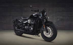 Triumph Boneville Bobber Black