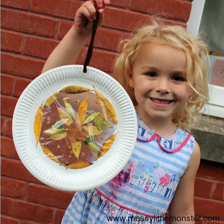 leaf suncatcher autumn craft for kids