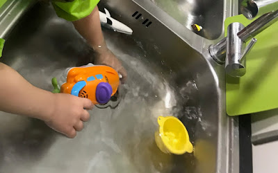 sink toys