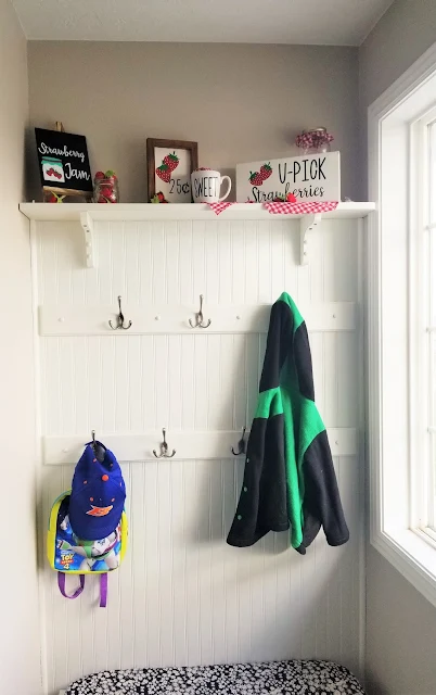 diy mudroom shelves