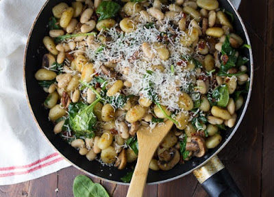 One Pan Gnocchi With Sundried Tomatoes And White Beans