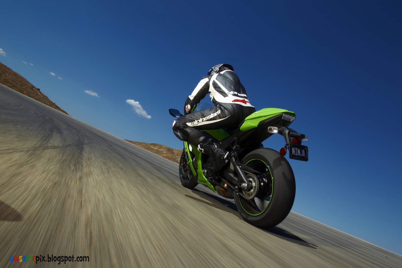 Info Modifikasi Motor Kawasaki Ninja ZX 10R Concours 14 ABS Sport