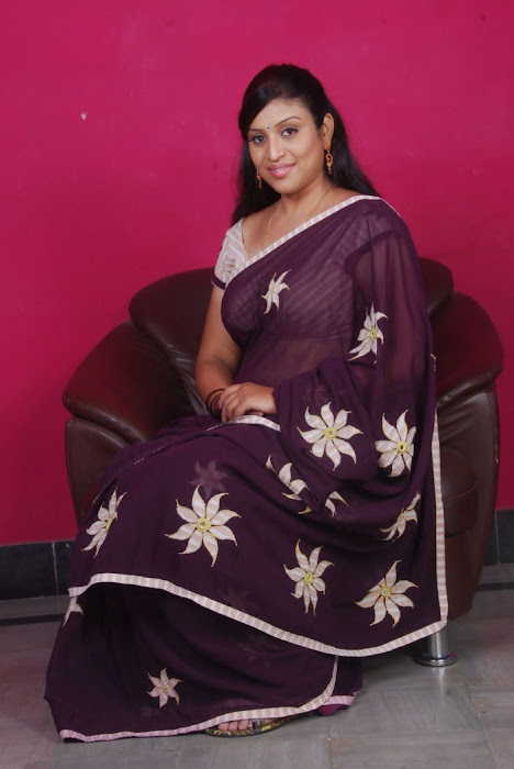 uma character artist in saree cute stills