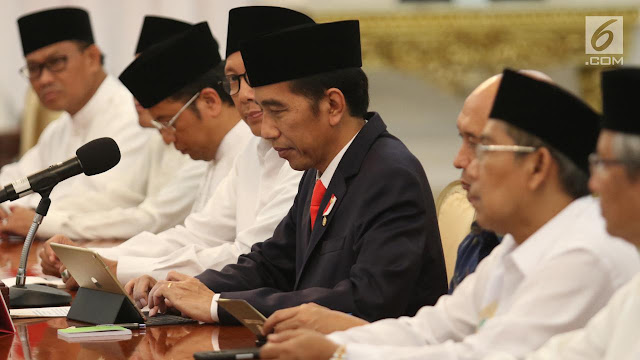 Temui Ulama Jabar, Jokowi Minta Bantuan Perangi Hoaks di Tahun Politik