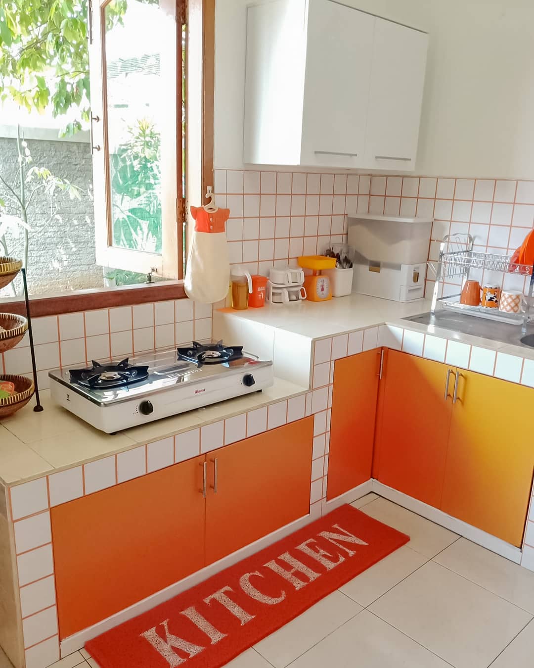 Kumpulan Contoh Model Desain Dapur Sederhana Di Lahan Yang Terbatas Homeshabbycom Design Home Plans