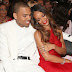 Chris Brown afirma que não está mais namorando Rihanna, diz site