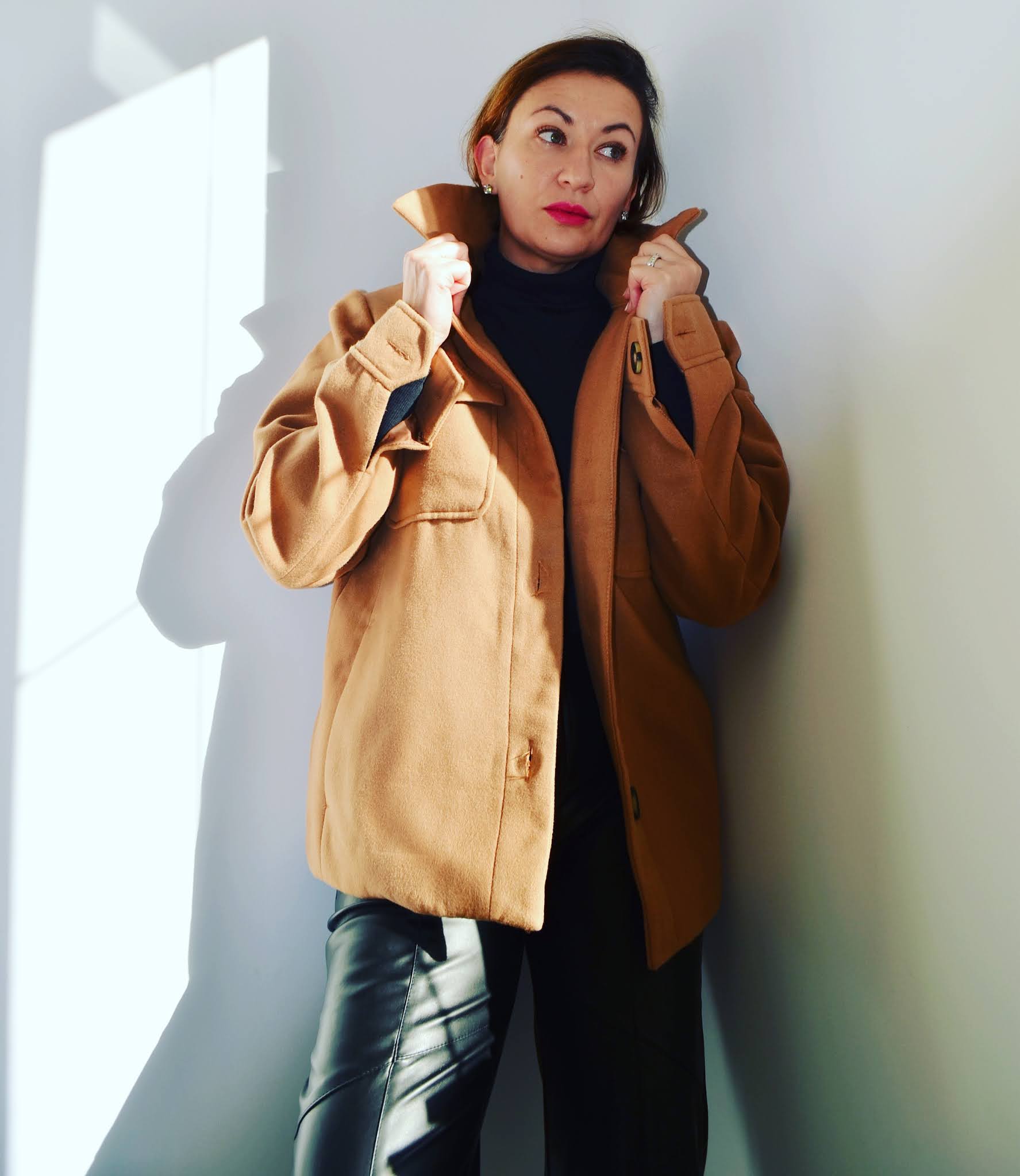 @adrianastyle_stylist,moda;fashion;blog modowy;promocje;obniżki;tydzień wyprzedaży,Bonprix leather trousers,Born2be heavy boots;Bonprix oversized shirt,Zara Heavy Boots,