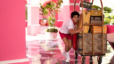 Acapulco Season 2 Image 13