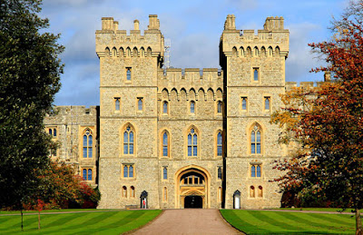 Mua vé máy bay đi Anh giá rẻ và khám phá lâu đài Windsor 