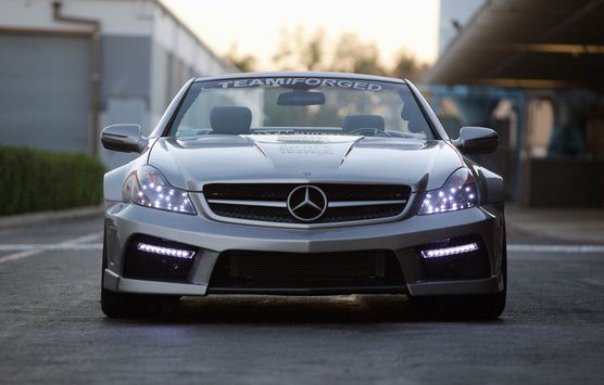 This impressive Mercedes SL At first you think it might even be a SL65 AMG