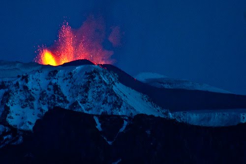iceland volcano eruption. 21 March 2010 Iceland Volcano
