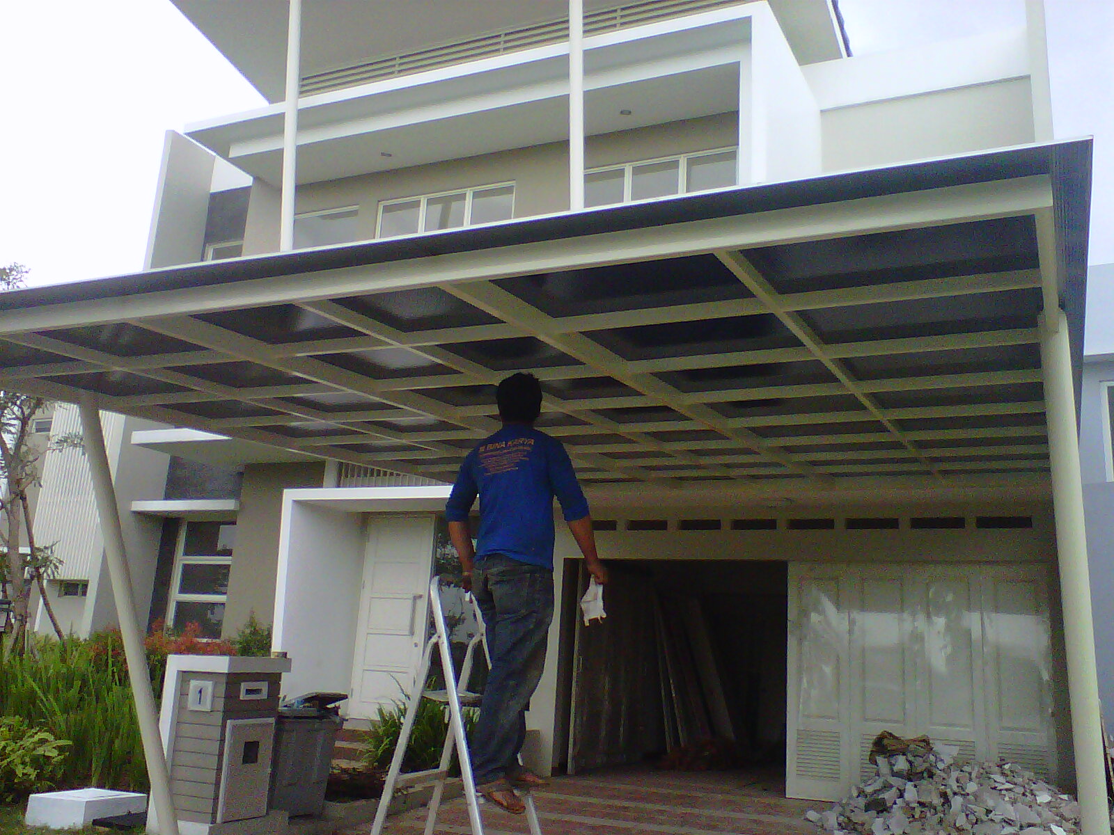 canopy carport setelah terpasang atap 