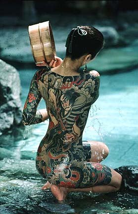 One prominent and prominently tattooed woman with Yakuza ties is Shoko