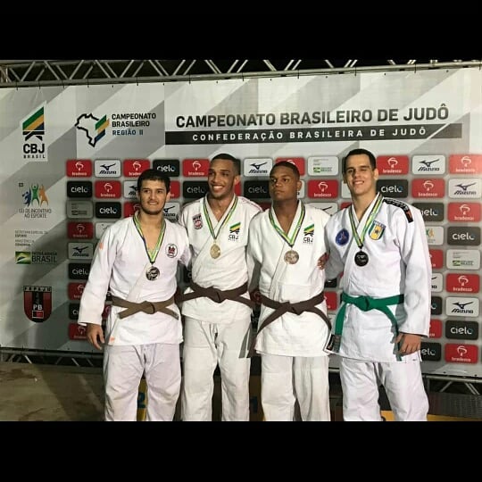 Arcoverdense Kayo Fabrício sagra-se campeão no sub-18 e sub-21 do brasileiro regional