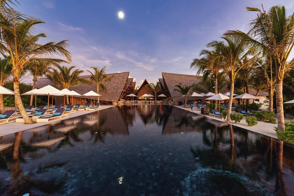 Mövenpick Resort Kuredhivaru Maldives