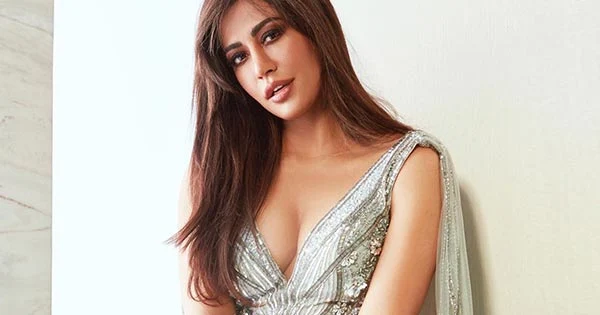 chitrangada singh cleavage curvy hot bollywood actress