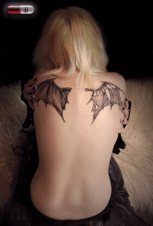 Angel tattoo is a perfect design for both men and women who want a mild type 