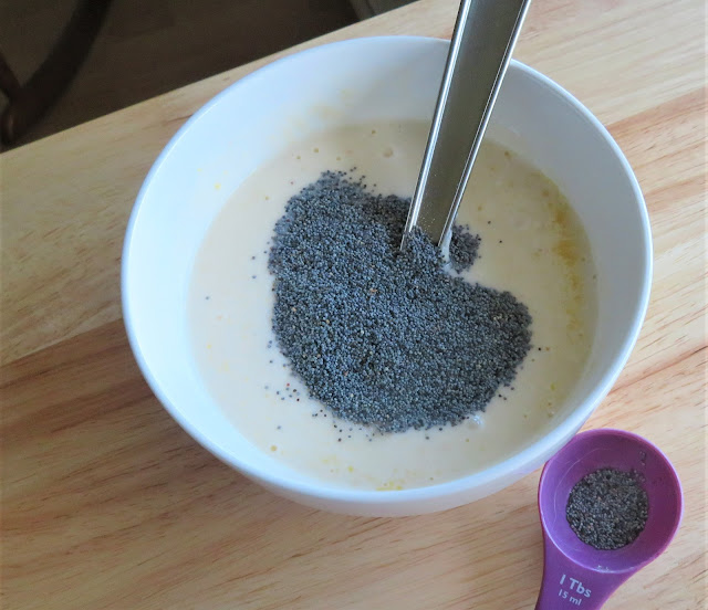 Creamy Poppy Seed Dressing