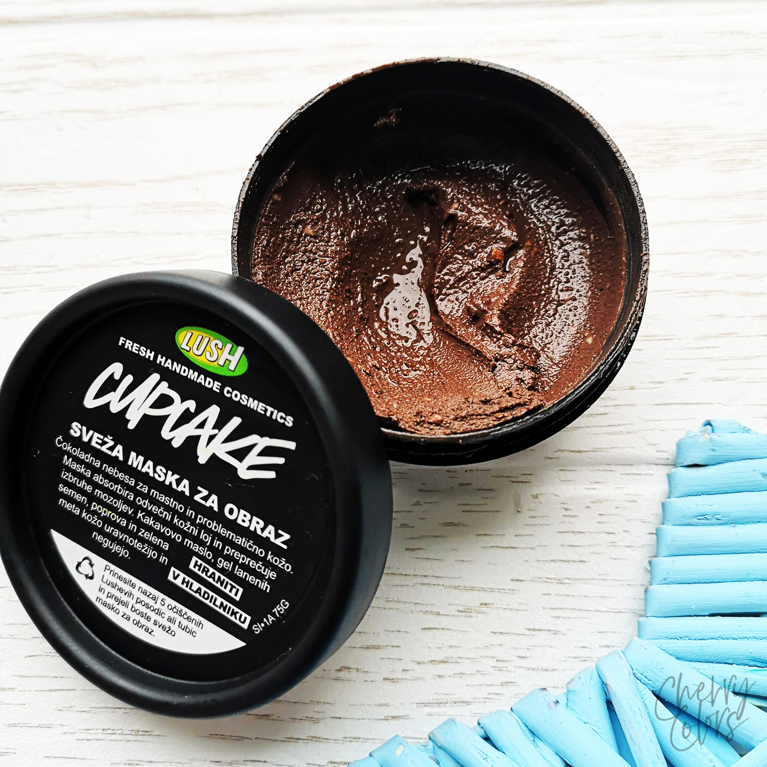 LUSH Cupcake Fresh Mask