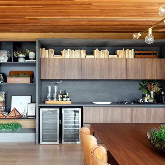 desain interior rumah minimalis yang teritegrasi dengan warna pada ruang makan dan dapur