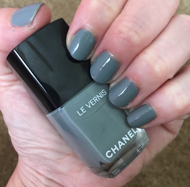 Chanel, Chanel Le Vernis Nail Colour, Chanel Spring 2017 Collection, Chanel Washed Denim, nails, nail polish, nail lacquer, nail varnish, manicure, #ManiMonday