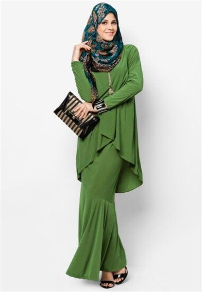 25 Trend Baju Muslim Pesta Simple Elegan Modern Terbaru 25 Trend Baju Muslim Pesta Simple Elegan Modern Terbaru