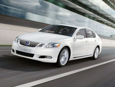 2010 Lexus GS 450h On The Road