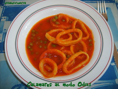 calamares tomate y guisantes