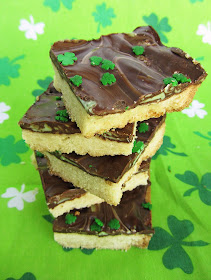 mint chocolate bark cookies