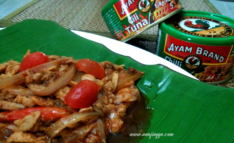 Mencari Kelainan Rasa Nasi Lemak Sambal Tuna Dari Ayam 