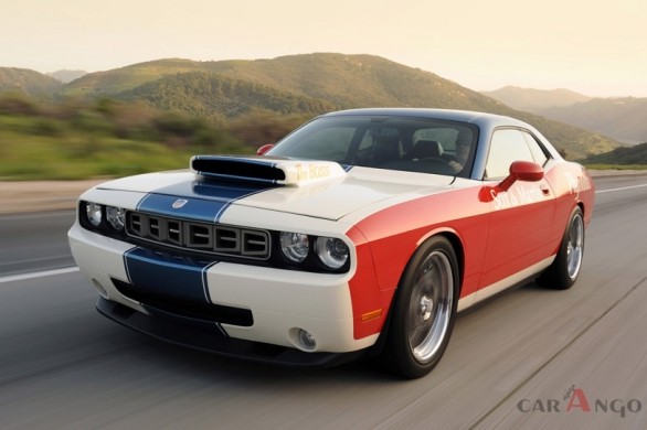 2 Dodge Challenger