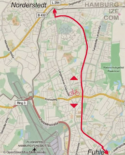 Radschnellweg in Hamburg neben der U1 in Fuhlsbüttel / Langenhorn