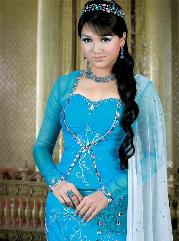 Thet Mon Myint - Elegant Burmese Princess