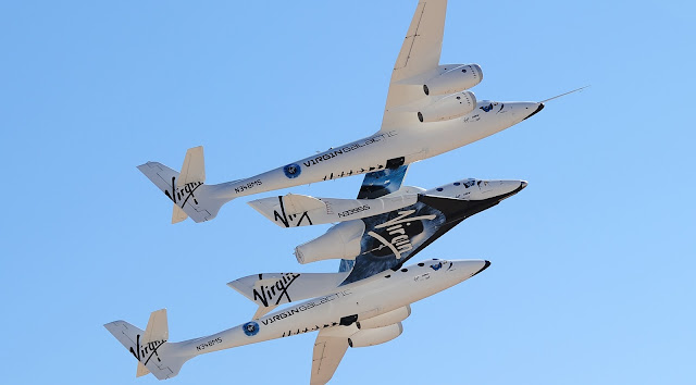 WhiteKnightTwo attached to SpaceShipTwo