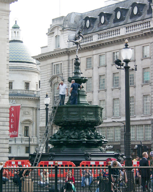 Fountain maintenance, Shaftesbury Memorial Fountain, Piccadilly Circus, London